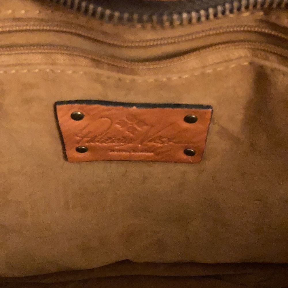 Beautiful Italian Leather Patricia Nash Purse - image 3